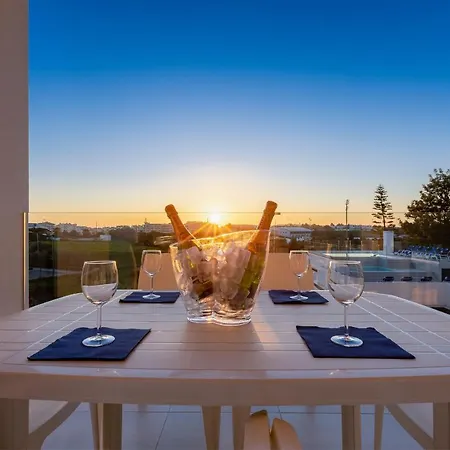 Correeira Luxury Residence T2 D - Albufeira, Pools, Wifi, Bbq, Beach