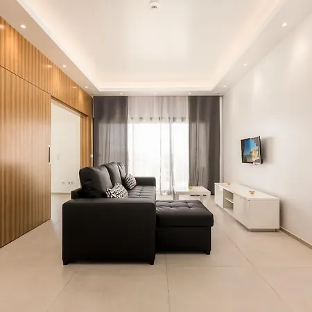 Correeira Luxury Residence T2 D - Albufeira, Pools, Wifi, Bbq, Beach *